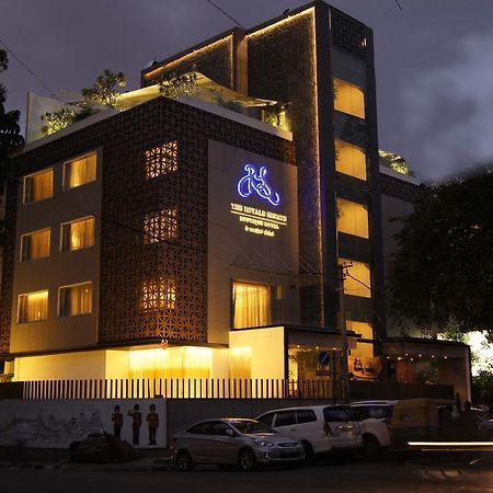 班加罗尔皇家参议院马场酒店 外观 照片
